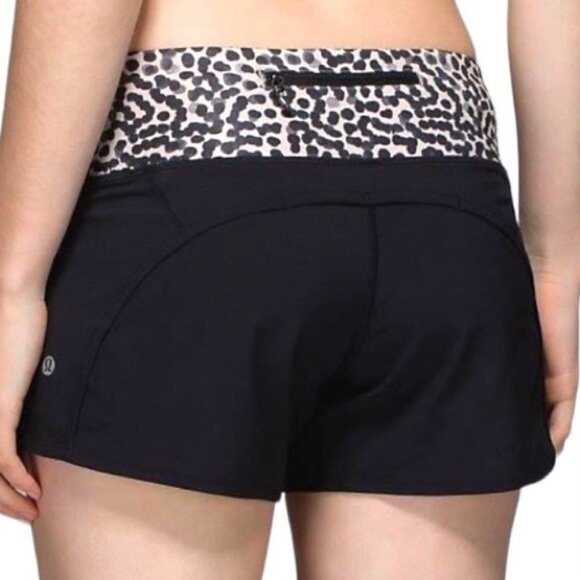 Lululemon un Times Short *4-way Stretch black/ace spot grain black size 4 - Picture 1 of 5
